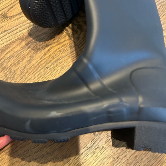 Hunter Navy Tall Rain Boots - Picture 6 of 6